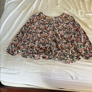 Floral gauze Women's Top - Multicolor V neck, button front with tie Loft Plus 16